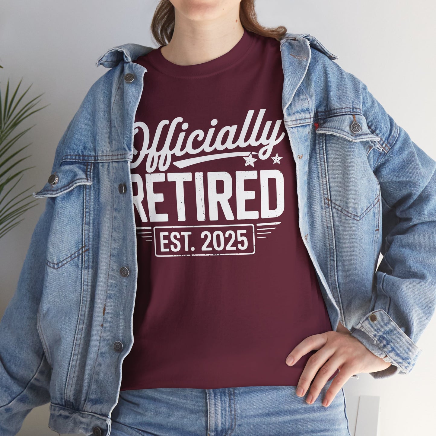 Funny Retirement 2025 Officially Retired Vintage Humor T-Shirt