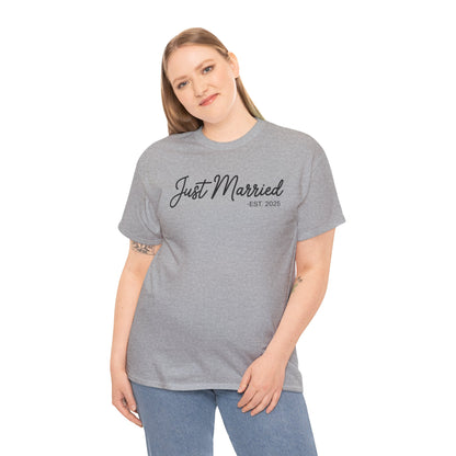 Just Married 2025 Honeymoon Wedding Couples Fiancee T-Shirt